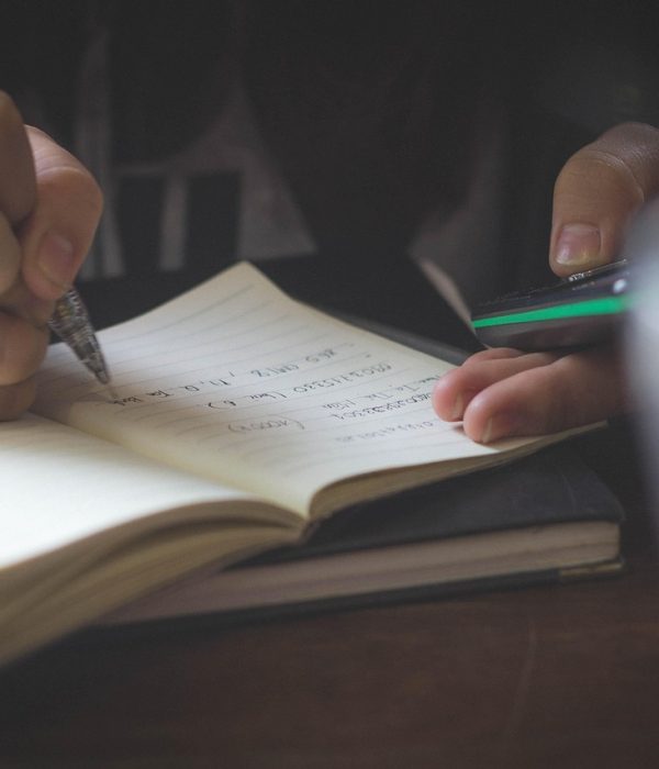 notebook-2178656_1280